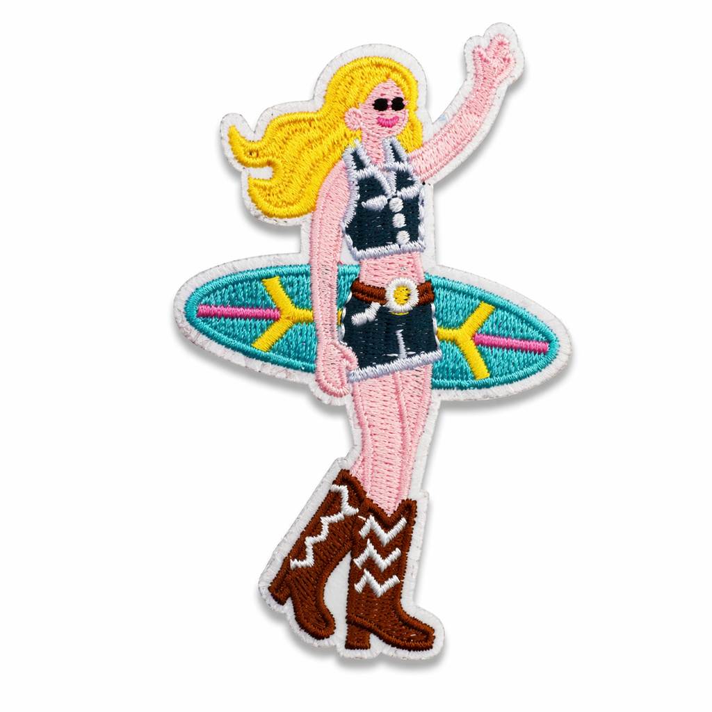Surf cowgirl – silitettävä kangasmerkki
