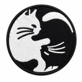 Kissa yin-yang musta/valkoinen – silitettävä kangasmerkki